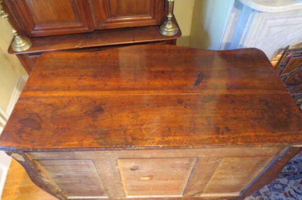 Rare French Louis XV Bombe Commode - Image 15