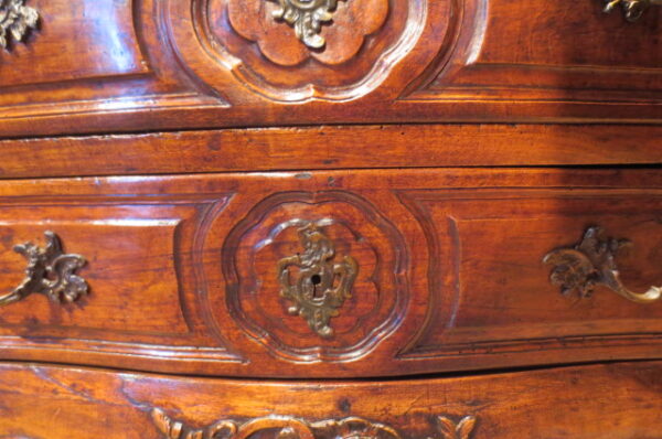 Rare French Louis XV Bombe Commode - Image 6