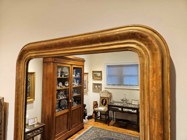 19th Century Louis Philippe Gilt Mirror having Incised Decoration. - Image 10