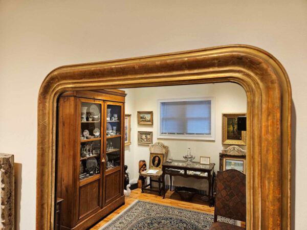 19th Century Louis Philippe Gilt Mirror having Incised Decoration. - Image 9