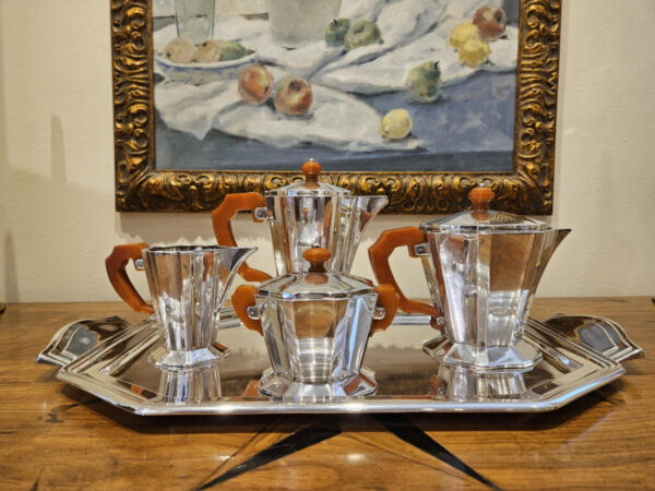 Art Deco Italian 800 Silver Tea Set and Tray made by A. Cesa S. C. Silversmith, Alessandria Italy.