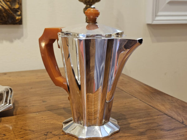 Art Deco Italian 800 Silver Tea Set and Tray made by A. Cesa S. C. Silversmith, Alessandria Italy. - Image 14