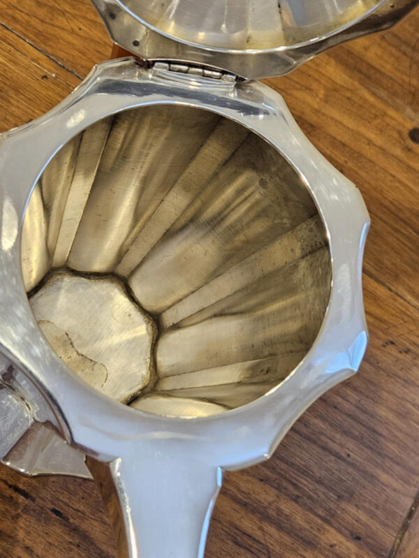 Art Deco Italian 800 Silver Tea Set and Tray made by A. Cesa S. C. Silversmith, Alessandria Italy. - Image 17