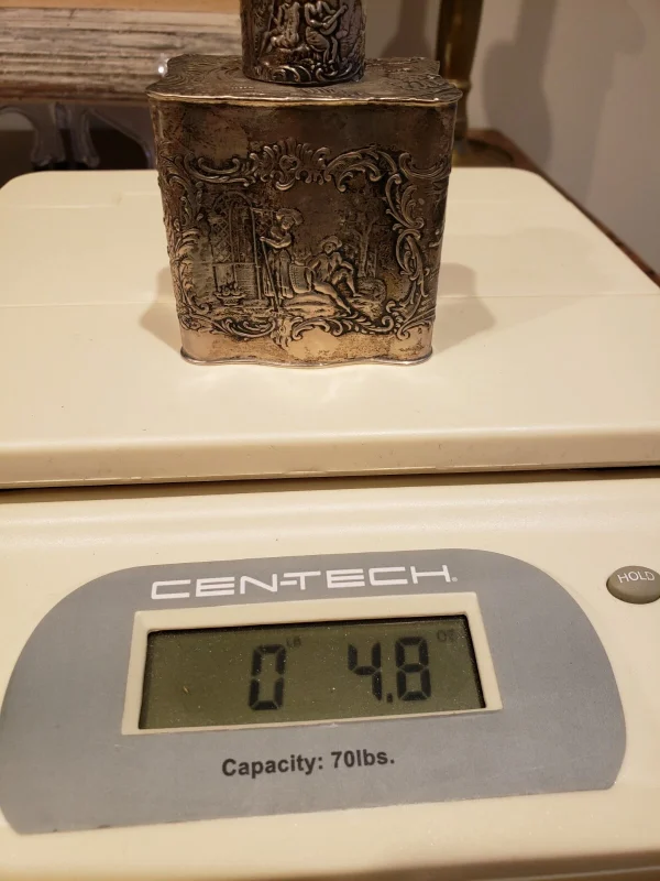 Late 19th Century Gebruder Dingeldein Hanau Sterling Silver Tea Caddy. - Image 17