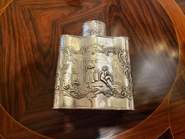 Late 19th Century Gebruder Dingeldein Hanau Sterling Silver Tea Caddy. - Image 18