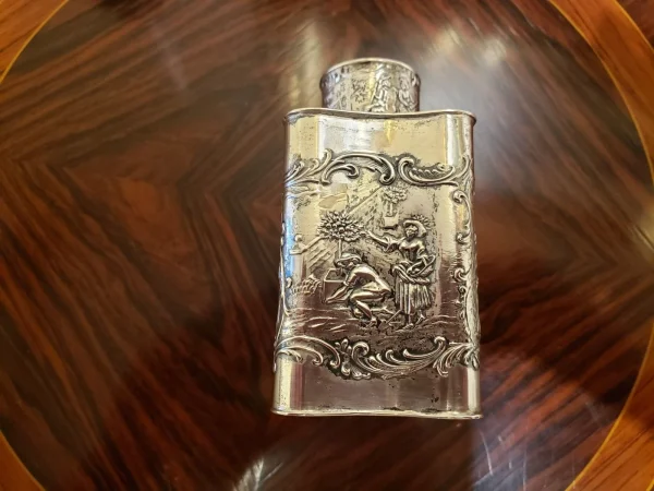 Late 19th Century Gebruder Dingeldein Hanau Sterling Silver Tea Caddy. - Image 8