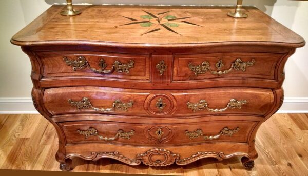 18th Century French Provincial Fruitwood Commode - Image 3
