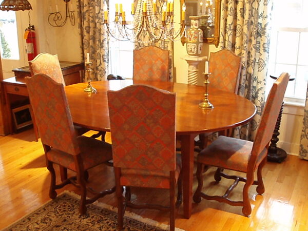 French Fruitwood Oval Farm Table - Image 9