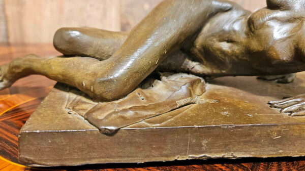 Robert Graham (1938-2008) “Gina, 5/21/97” Bronze of Recumbent Women, 1997 - Image 6