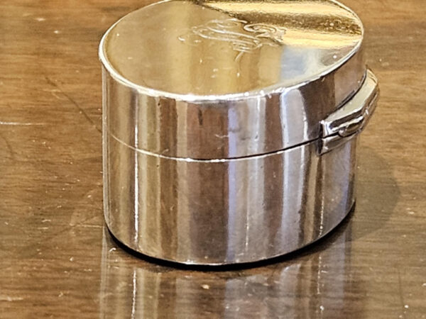 Thomas Willmore 18th Century Sterling Silver Nutmeg Grater - Image 3