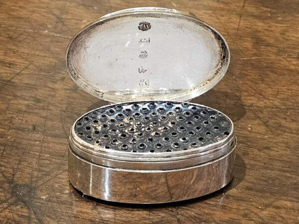 Thomas Willmore 18th Century Sterling Silver Nutmeg Grater - Image 7