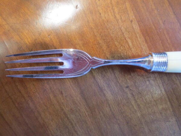 German 19th Century Hessenberg Frankfurt AM 800 Silver with Ivory Handles Fish Set - Image 3