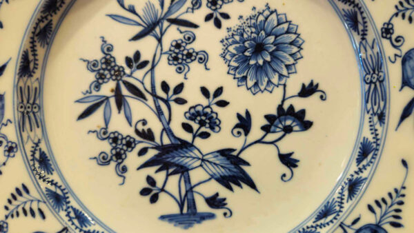 Rare Meissen Blue Onion Marcolini Plates - Image 11