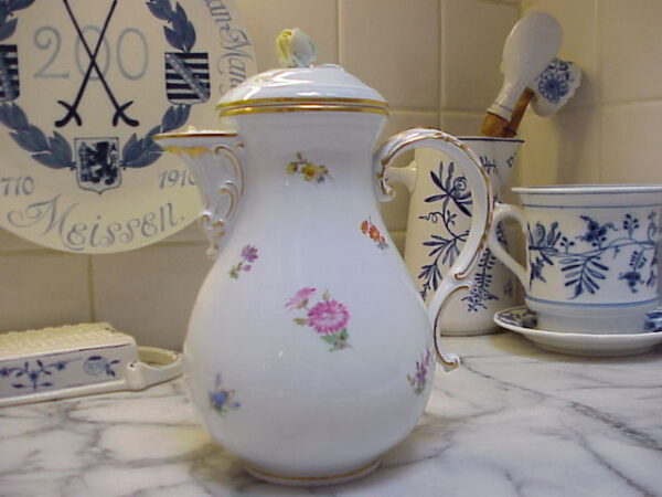Meissen Strewn Flower Dessert Set with Rare Mark - Image 3
