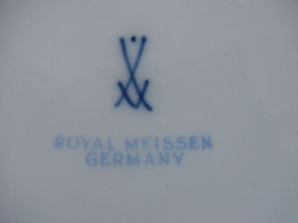 Meissen Strewn Flower Dessert Set with Rare Mark - Image 11