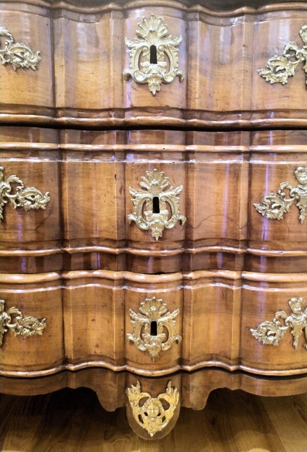 Rare 18th C. French Louis XV Walnut Commode - Image 20