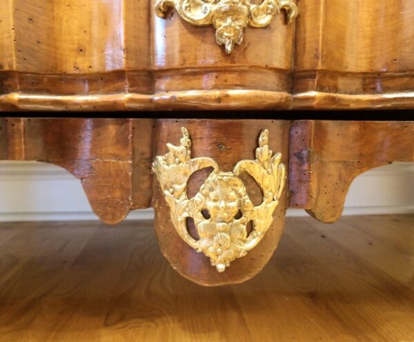 Rare 18th C. French Louis XV Walnut Commode - Image 21