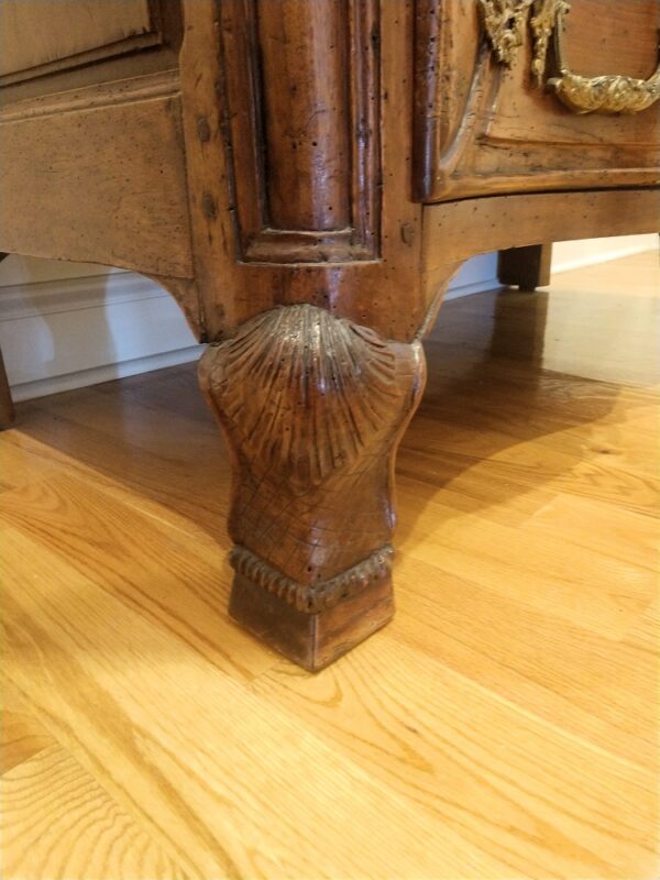 Rare 18th C. French Louis XV Walnut Commode - Image 23