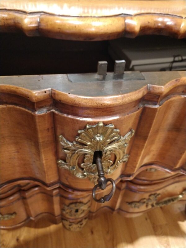 Rare 18th C. French Louis XV Walnut Commode - Image 32
