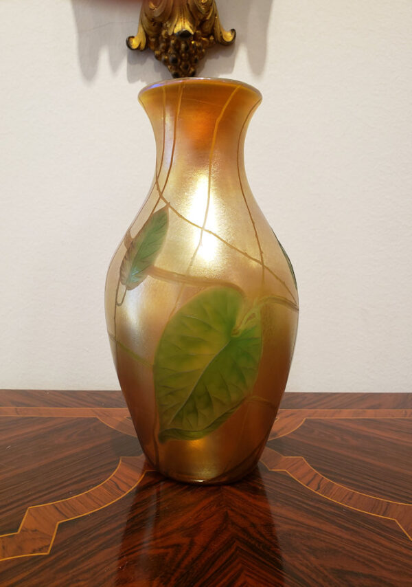 Tiffany Studios Leaf and Vine Carved Cameo Glass Vase - Image 2