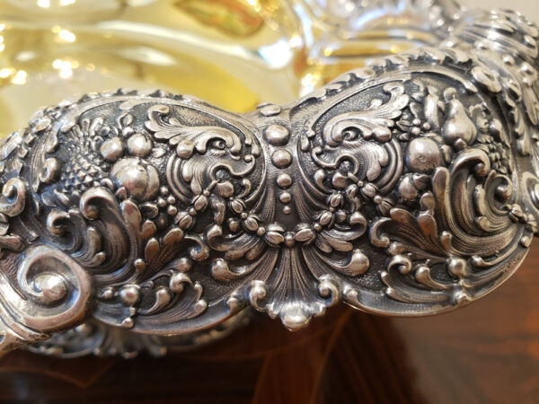 Rare American Parcel-Gilt Silver Centerpiece Bowl, Tiffany & Co., New York, Circa 1891-1902 - Image 16