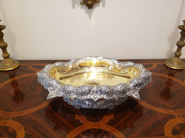 Rare American Parcel-Gilt Silver Centerpiece Bowl, Tiffany & Co., New York, Circa 1891-1902 - Image 2